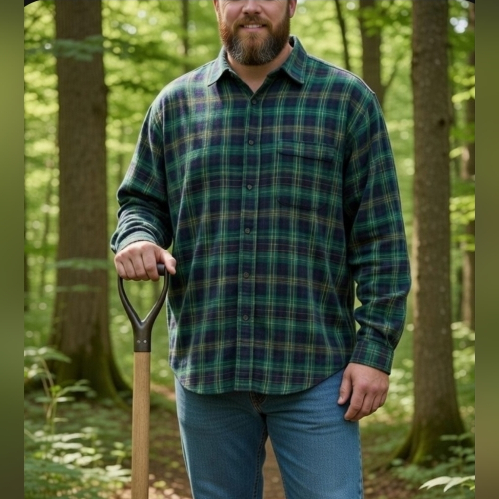 EDDIE BAUER FLANNEL LONG SLEEVE PLAID GREEN, BLUE AND YELLOW SHIRT. SIZE LARGE.